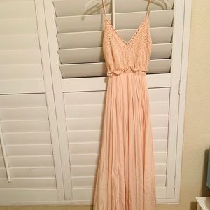 Cute light pink maxi dress